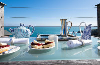 Tea time mit Meerblick in Cornwall genießen