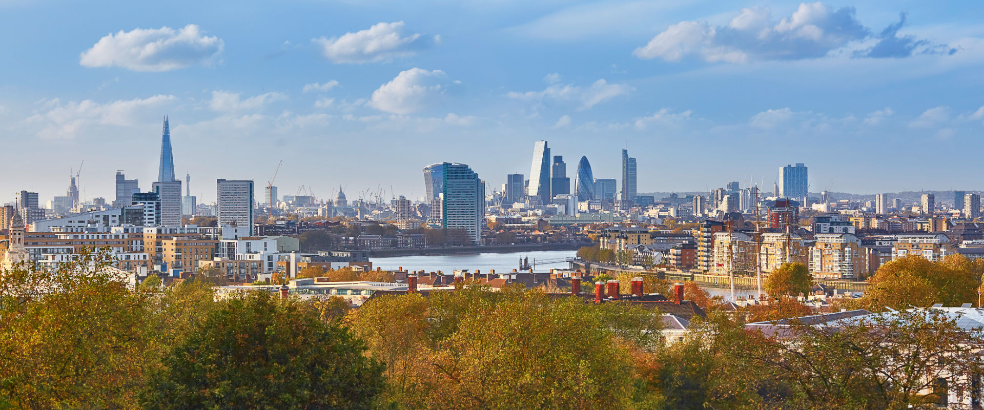 Panorama London vom Greenwich Park - Studenten in London