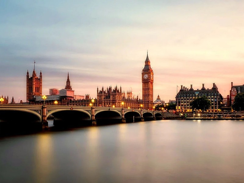 London Reise - Big Ben Westminster Palace im Sonnenuntergang