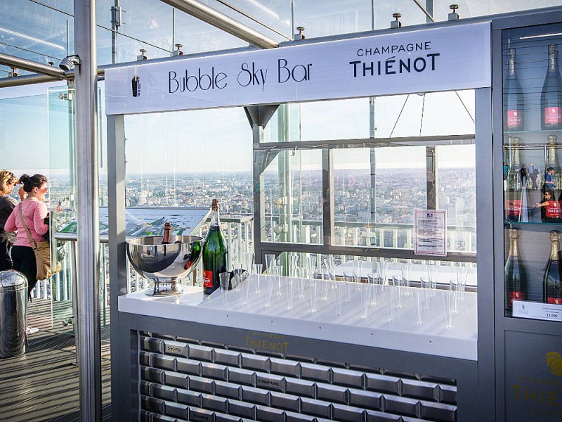 Rooftop bar - Aussicht über ganz Paris 