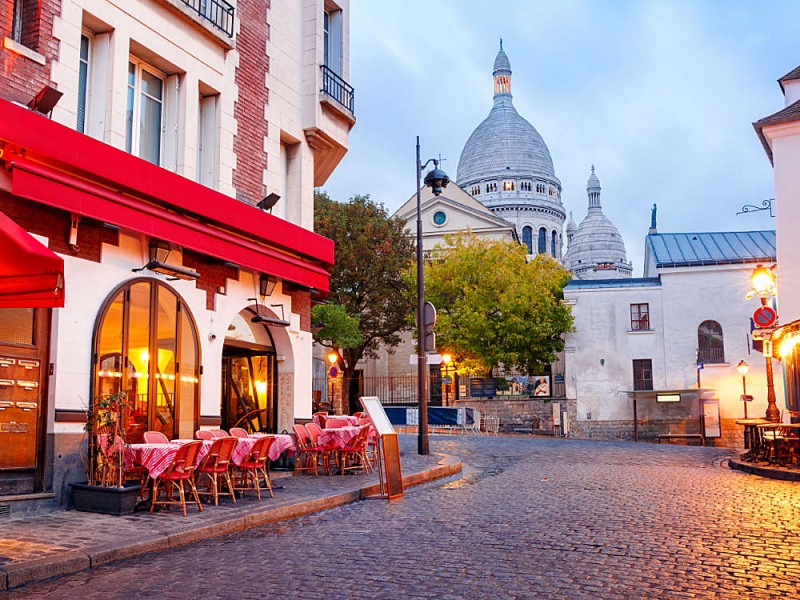 Sacre Coeur bei Nacht - romantische Paris Reise
