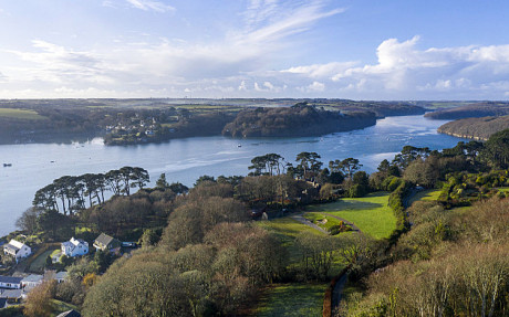 Helford River in der Nähe