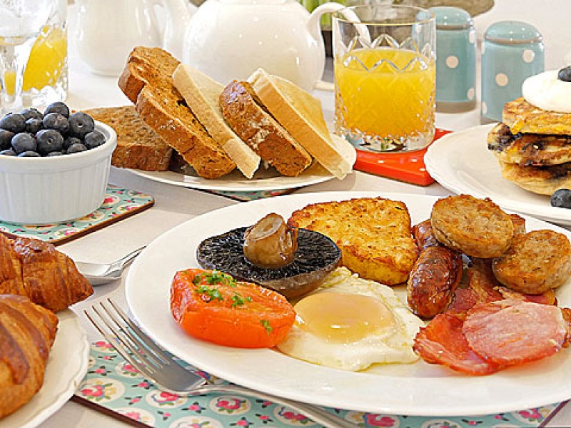 Frühstück im B&B Cathy im Norden Cornwalls