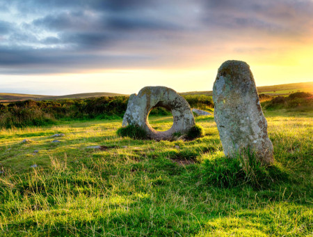 Rundreise Mystisches Südengland - Men At Tol in Cornwall