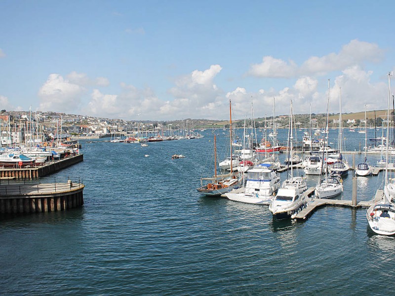 Falmouth Hafen - Mitbringsel aus Cornwall einkaufen