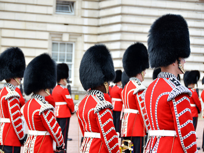 Changing Guard - London Instagram Spot