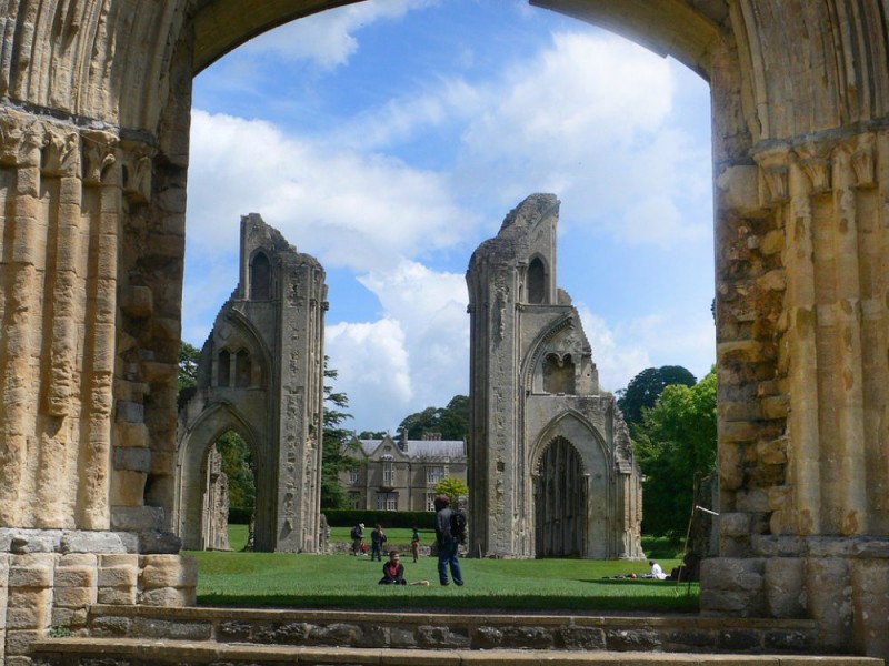 Glastonbury Abbey - Reise Kraftort Südengland